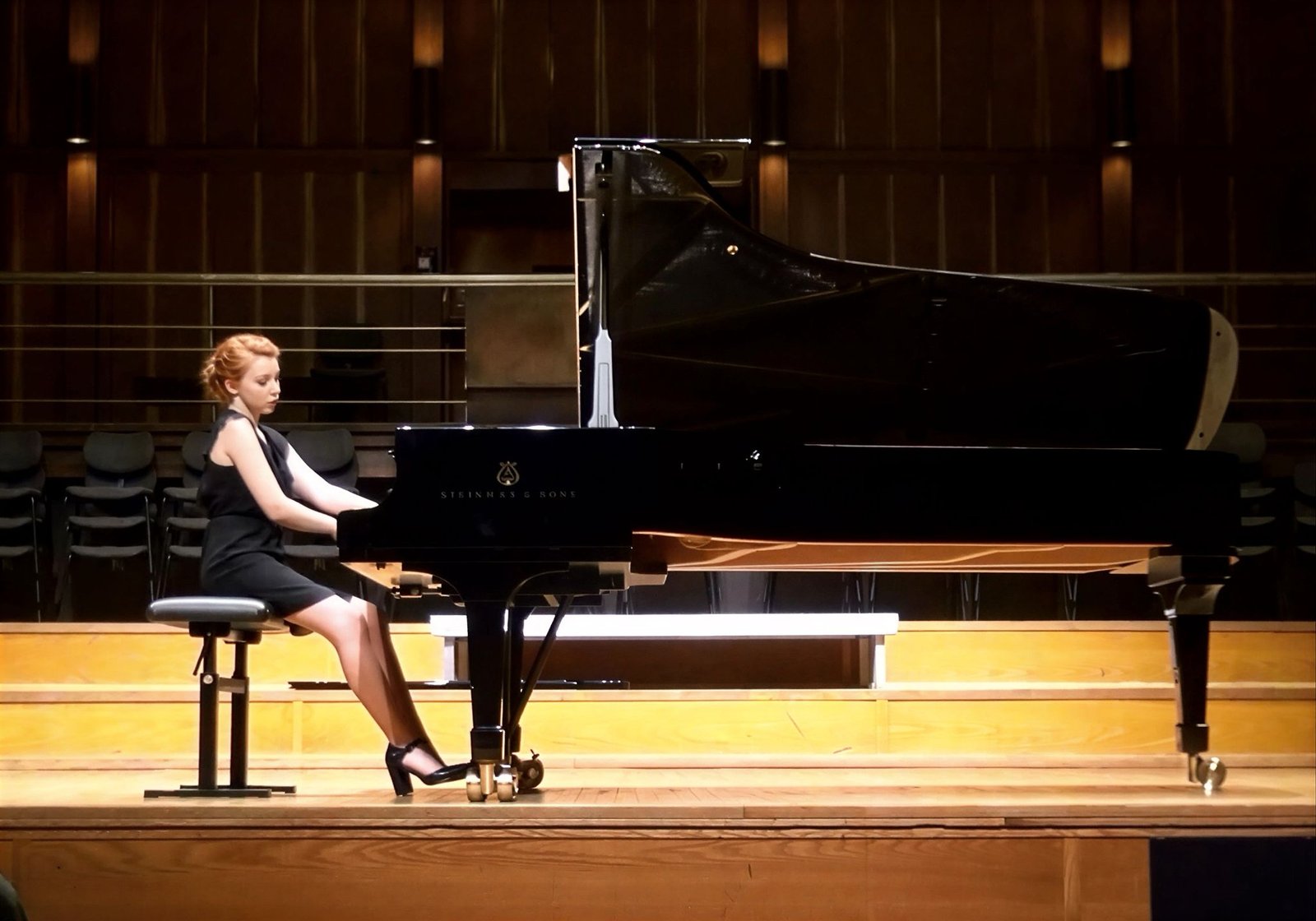 Sezen Karakaş an der HfMDK Frankfurt — Hochschule für Musik und Darstellende Kunst