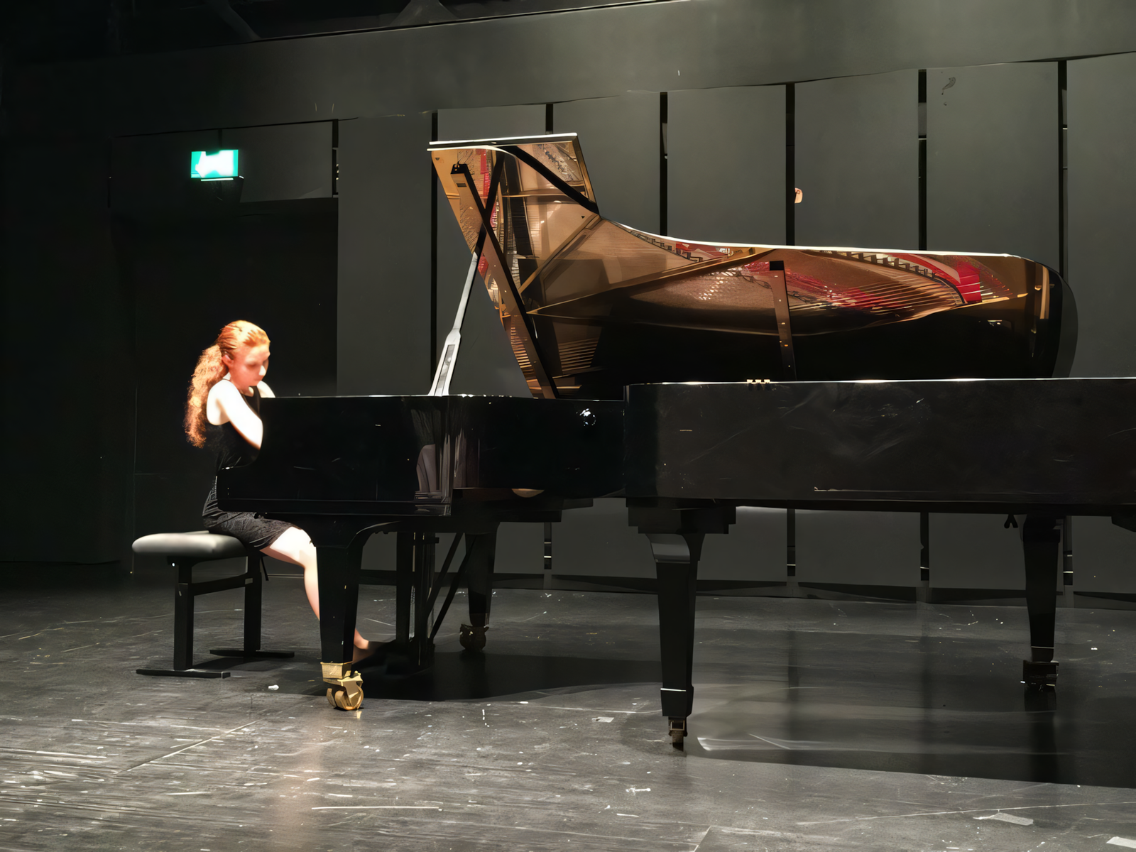 Sezen Karakaş an der Mozarteum Universität Salzburg — Klavierstudium bei Prof. Claudius Tanski